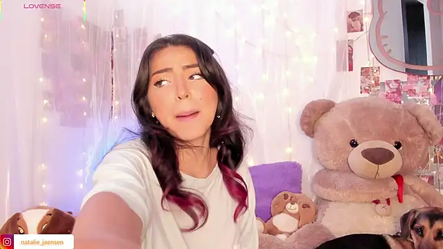 natalie jaensen online show from February 1, 6:06 pm