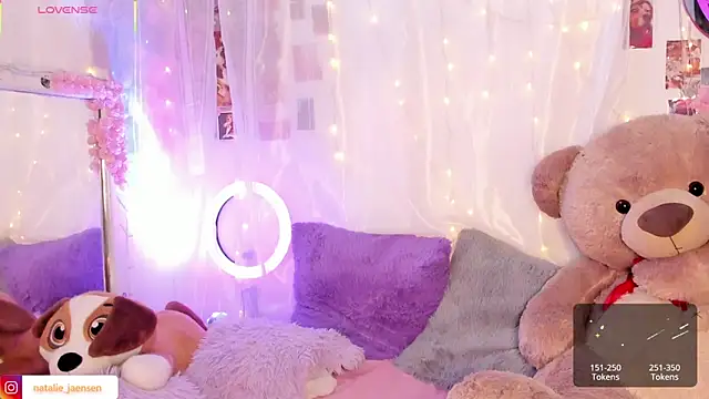 natalie jaensen online show from February 26, 6:18 pm