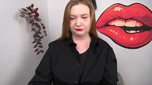 LaraDream online show from February 4, 2:20 pm